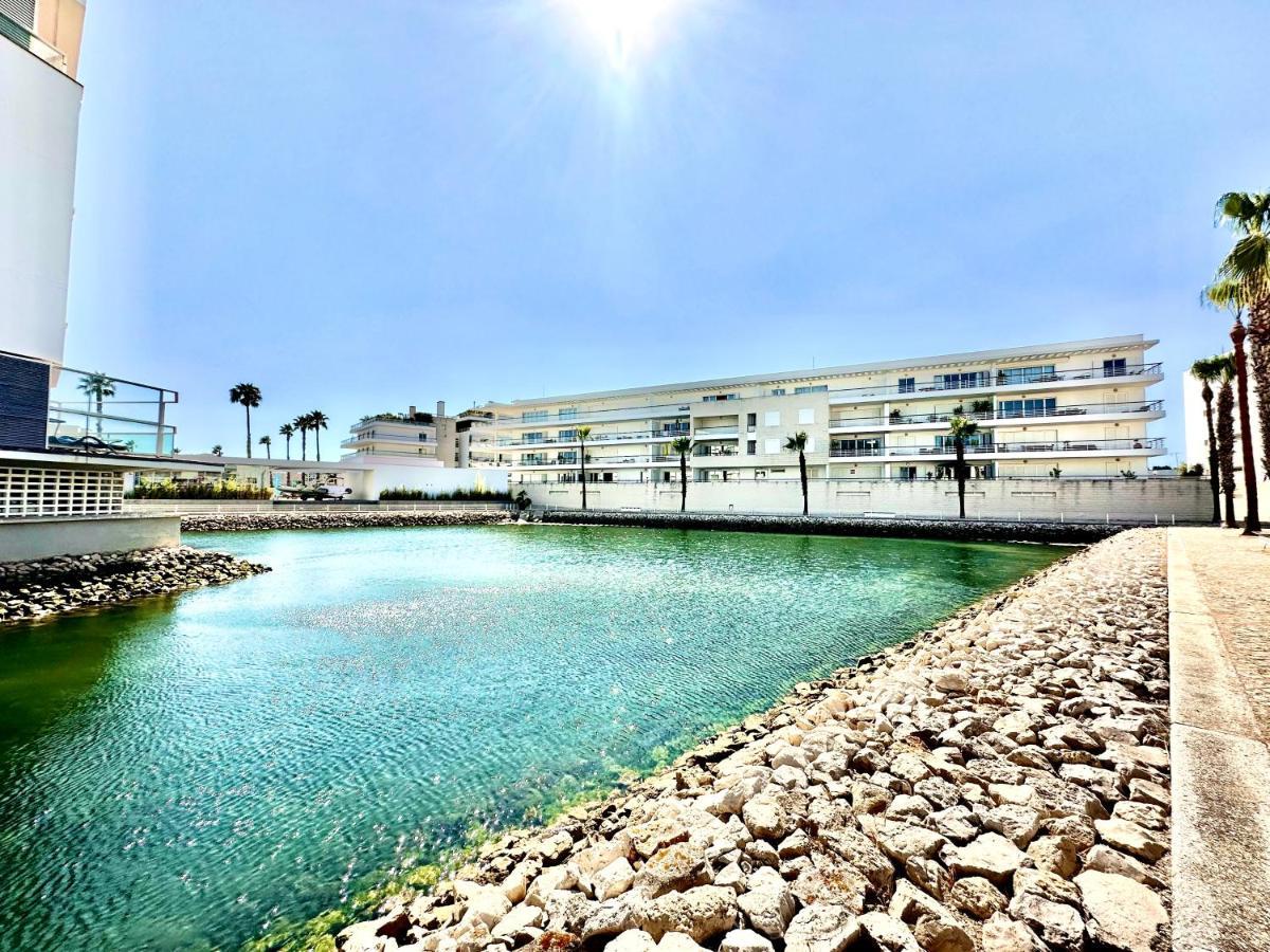 Lucky Star Marina Apartment, With Pool لاغوس المظهر الخارجي الصورة