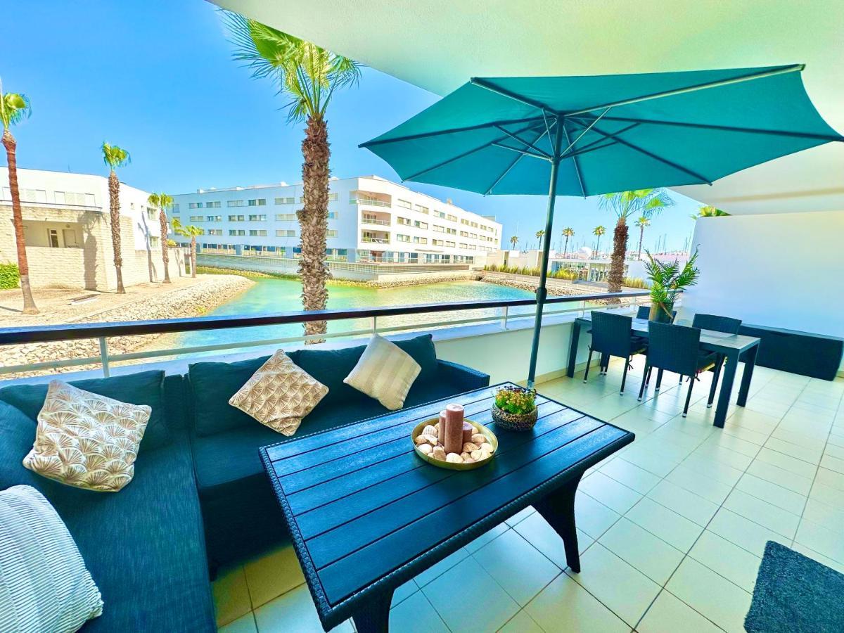 Lucky Star Marina Apartment, With Pool لاغوس المظهر الخارجي الصورة