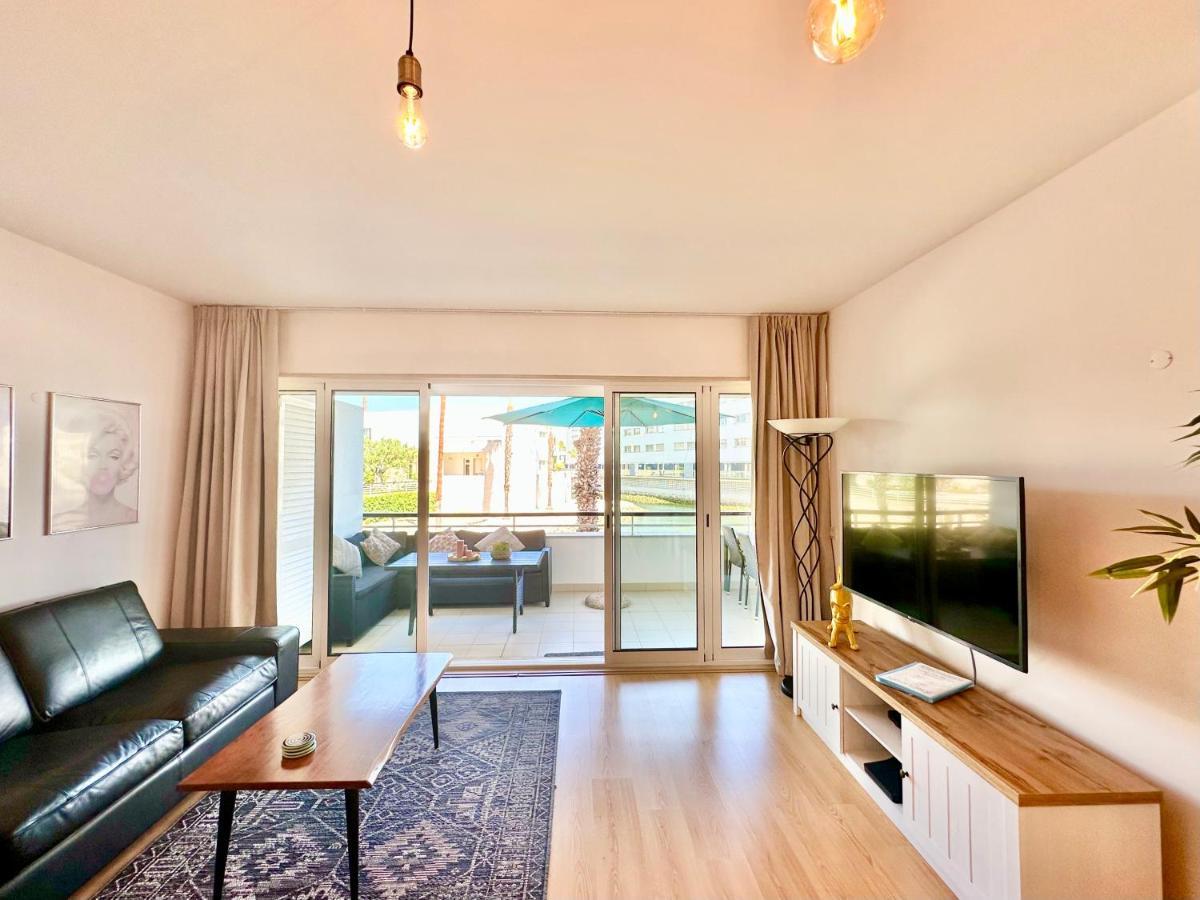 Lucky Star Marina Apartment, With Pool لاغوس المظهر الخارجي الصورة